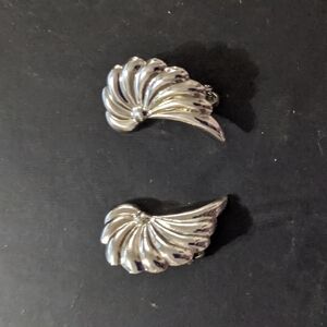 Vintage Silver Tone Feather Wings Clip On Statement Earrings